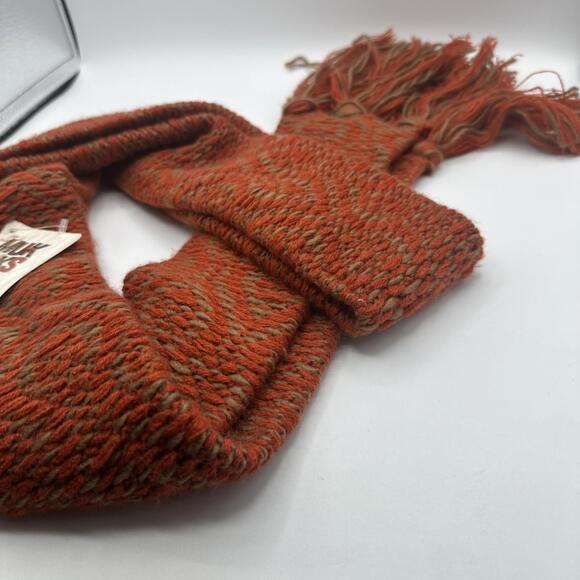 Muk Luks Square Cold Weather Scarf NWT Fringe Thanksgiving Attire - Picture 7 of 7